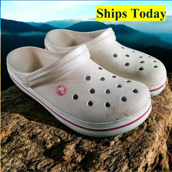 Crocs Men's 9 Women's 11 Beige Slip On Comfort Sandals Shoes 12440 - Picture 1 of 8